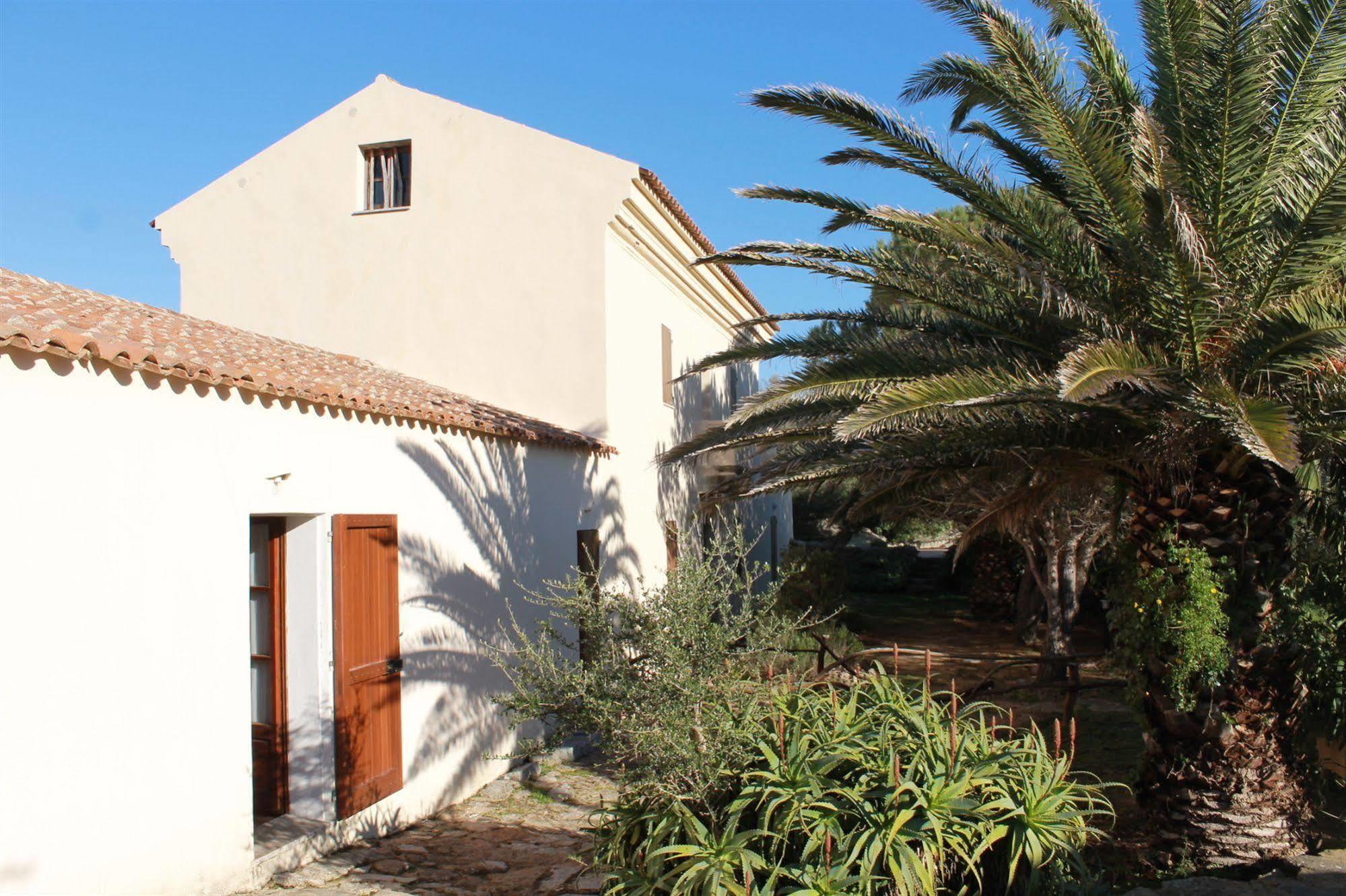 Rena Garden Apartments Santa Teresa Gallura Buitenkant foto