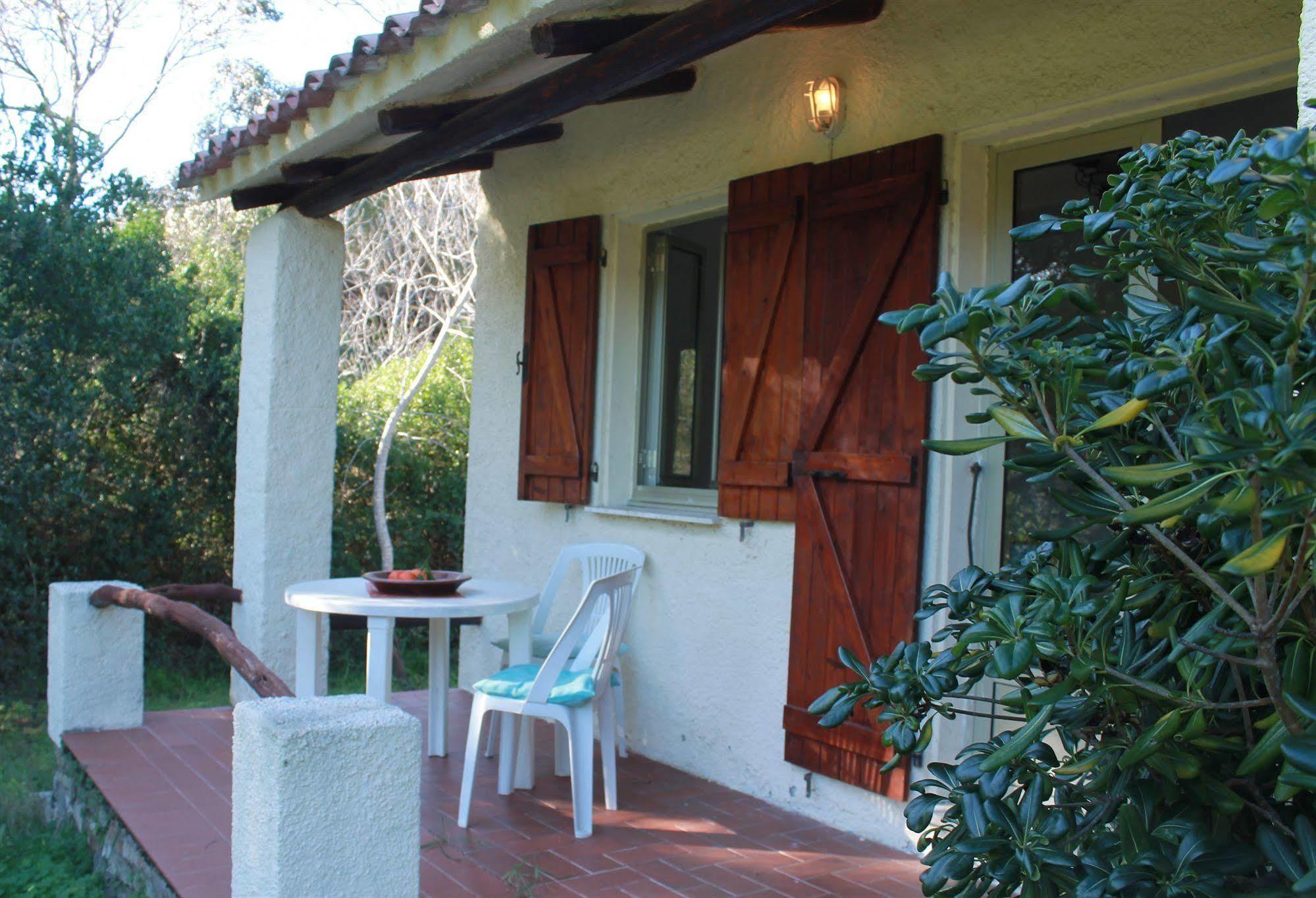 Rena Garden Apartments Santa Teresa Gallura Buitenkant foto